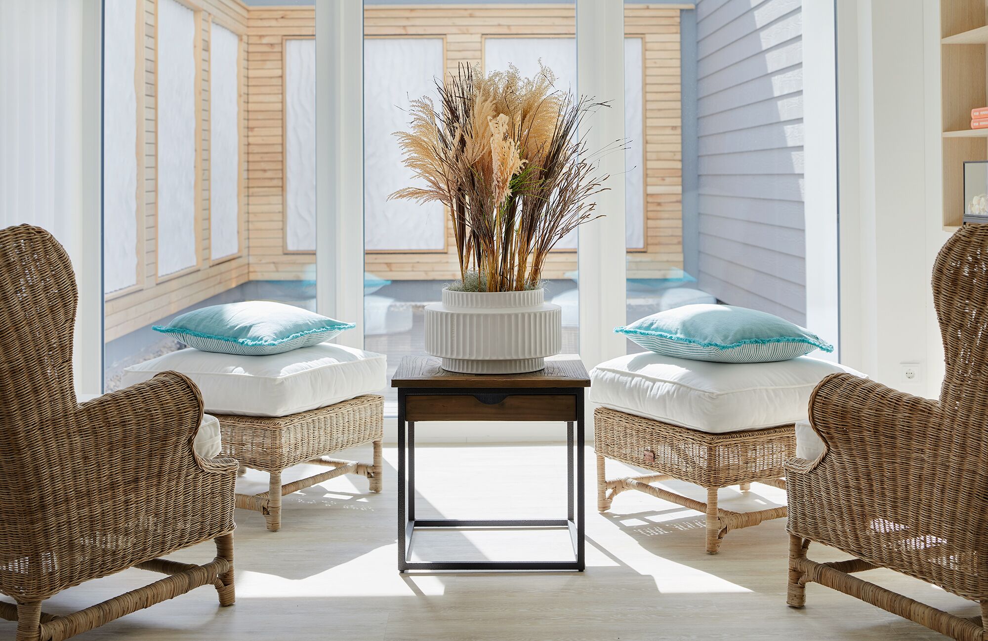 桑拿、热水浴缸、湿蒸房、按摩服务