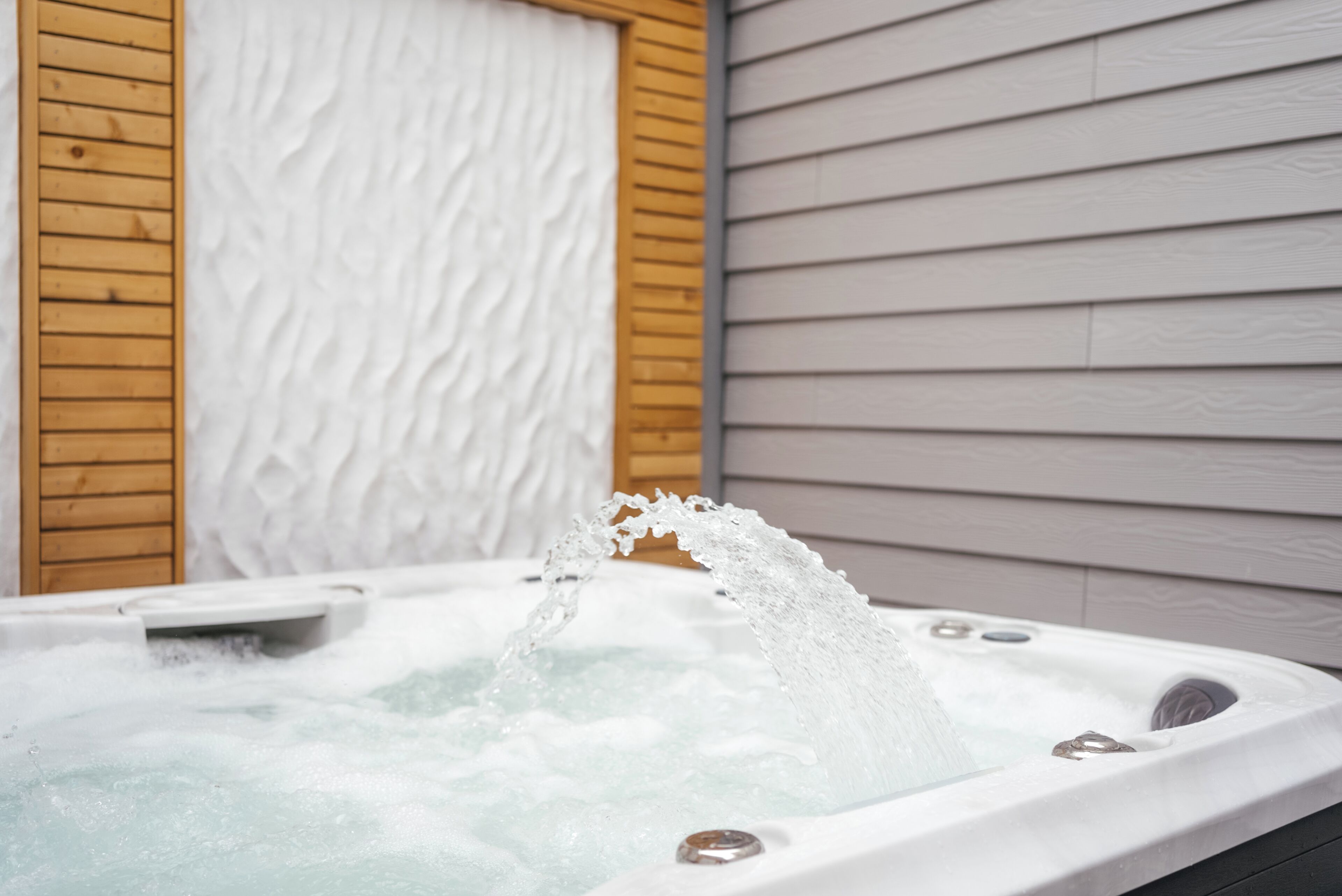 Bồn tắm spa ngoài trời