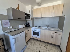 Mikroaaltouuni, uuni