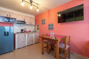 Classic Loft | 1 bedroom, iron/ironing board, free WiFi, bed sheets