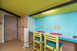 Comfort Loft | 1 bedroom, iron/ironing board, free WiFi, bed sheets
