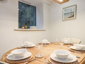 Dining - Beach Road House (Ilfracombe)