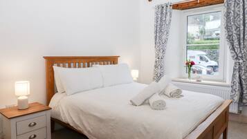 3 bedrooms, individually decorated, individually furnished, free WiFi