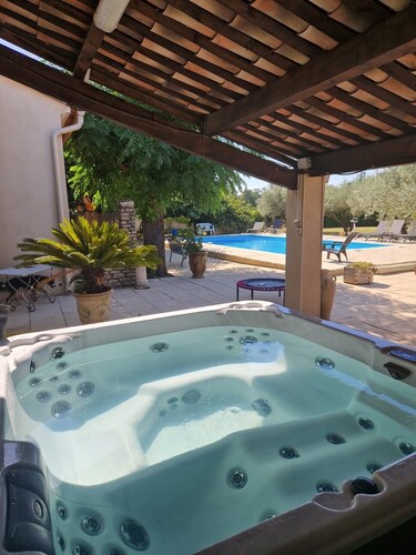 Villa Christine avec piscine et jacuzzi - 8 pers.