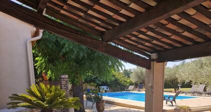 Villa Christine avec piscine et jacuzzi - 8 pers.