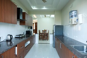 Luxury Triple Room | Private kitchen | Fridge, microwave - Lime Tree Luxury 3Bhk Serviced Apartment (Gurugram)