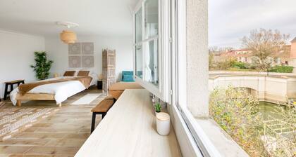 đAU BORD DU PORTđ, studio reposant vue sur lâeau