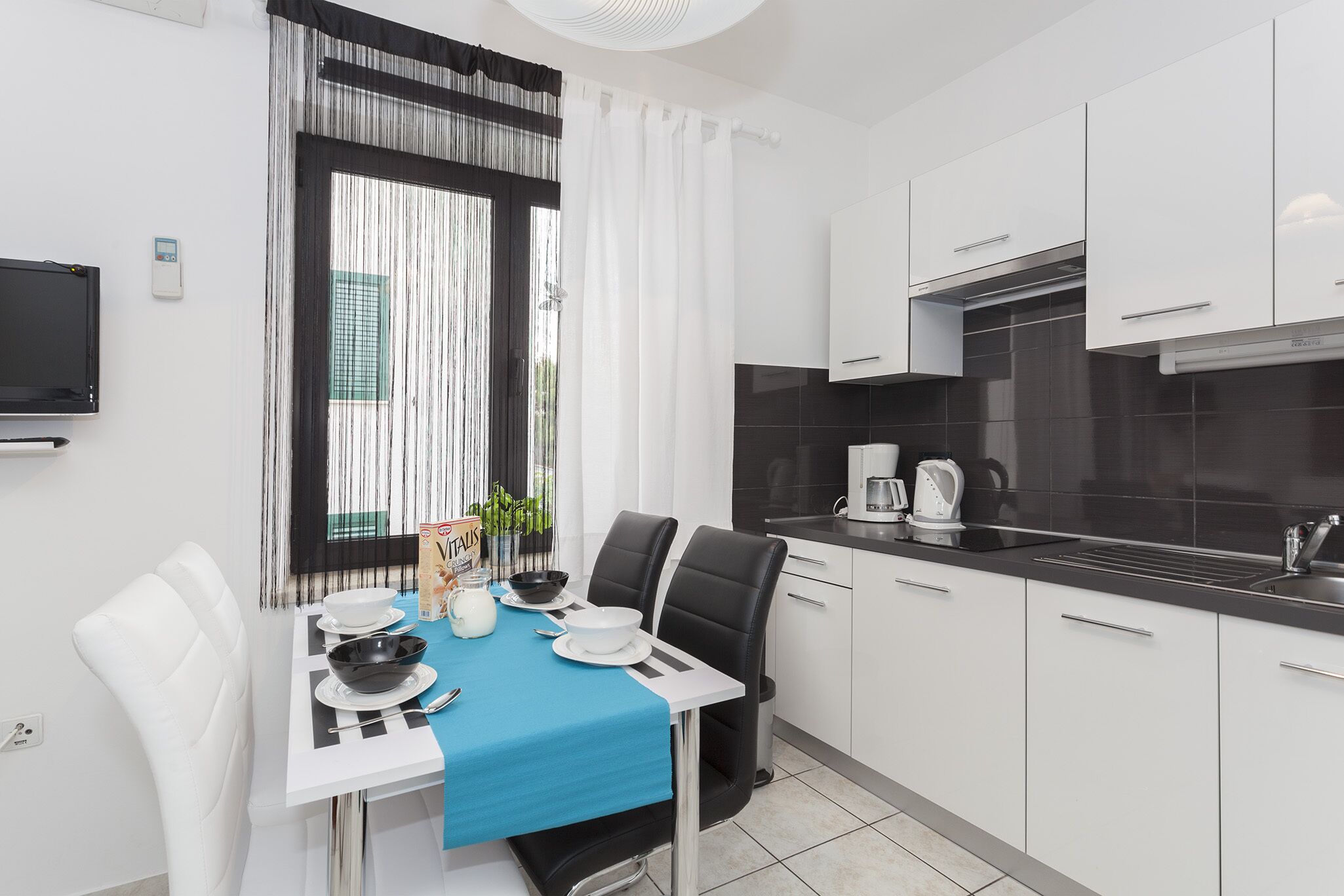 Fridge, microwave, coffee/tea maker, toaster