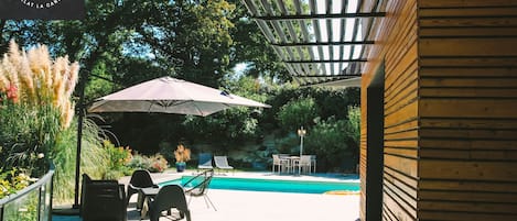 Piscina externa, piscina aquecida