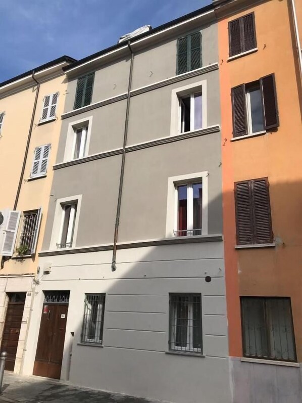 Exterior - Residenza Borgo Guazzo (Parma)