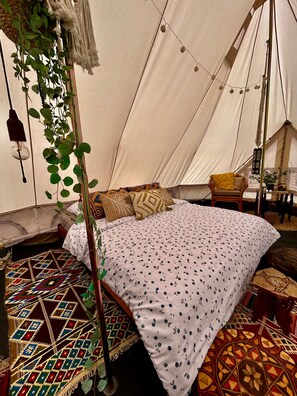 1 habitación y ropa de cama 