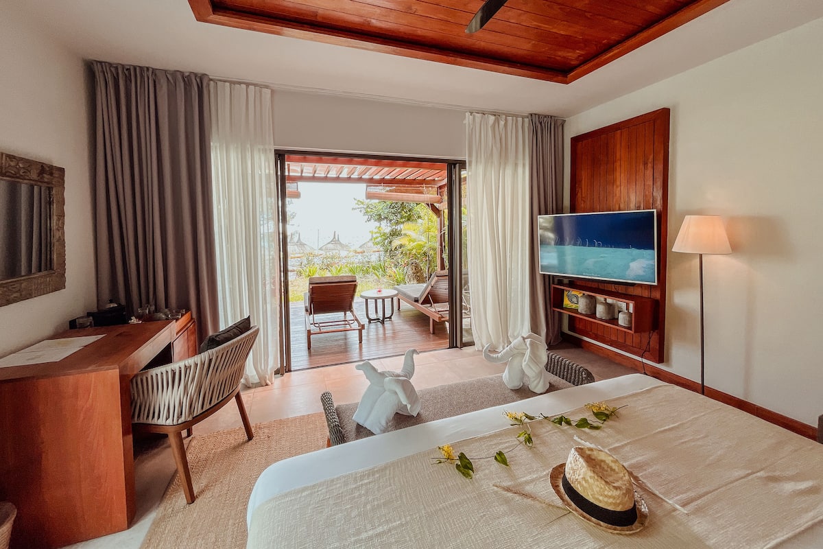 Deluxe Villa with Private Pool | Allergikerbettwaren, Minibar, individuell dekoriert