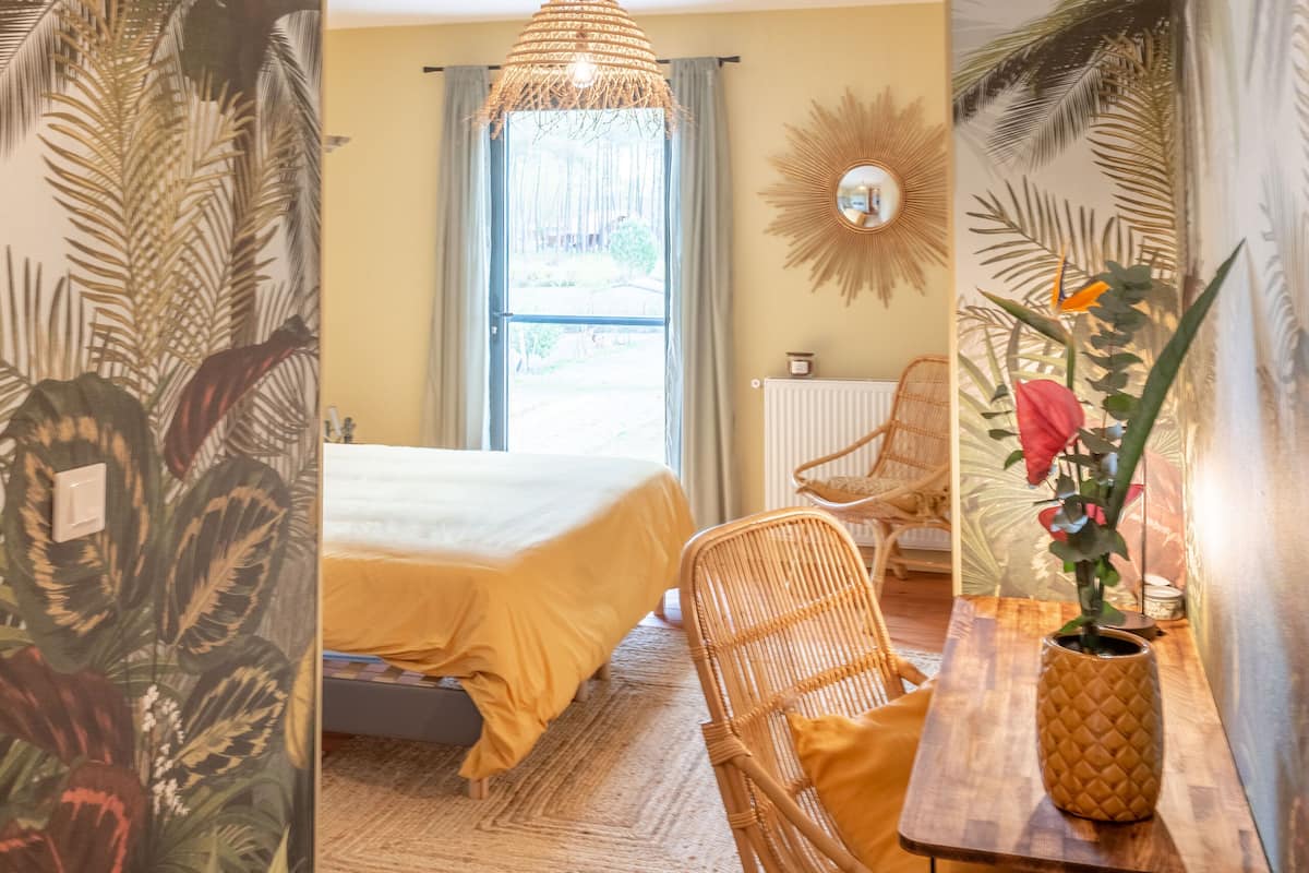 Habitación Confort doble, 1 cama de matrimonio grande, no fumadores, vistas al jardín | Ropa de cama de alta calidad y colchones Select Comfort