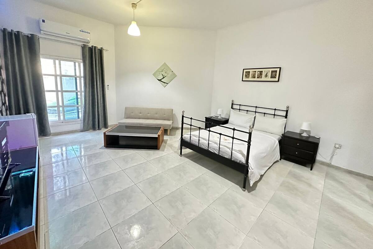Elite Room