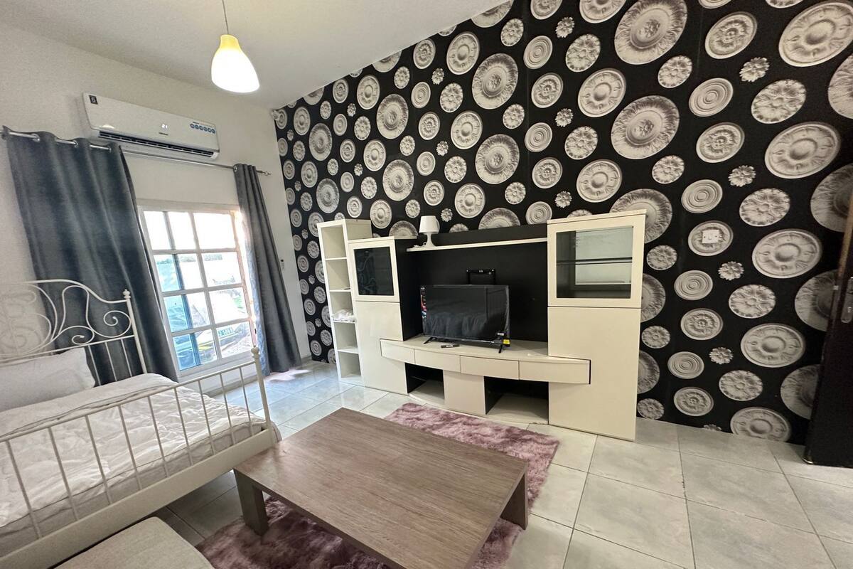 Elite Room