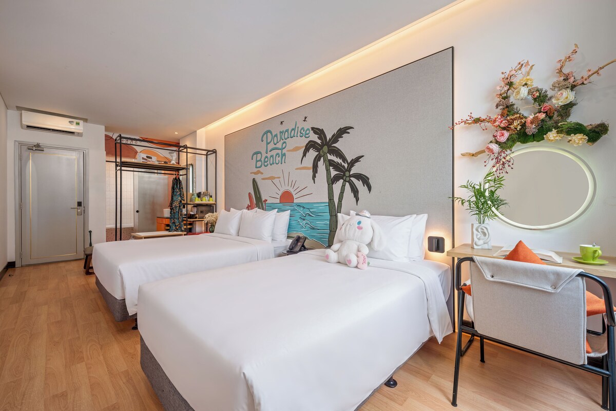 Superior Triple Room, Bathtub | Hypo-allergenic bedding, down duvets, in-room safe, desk