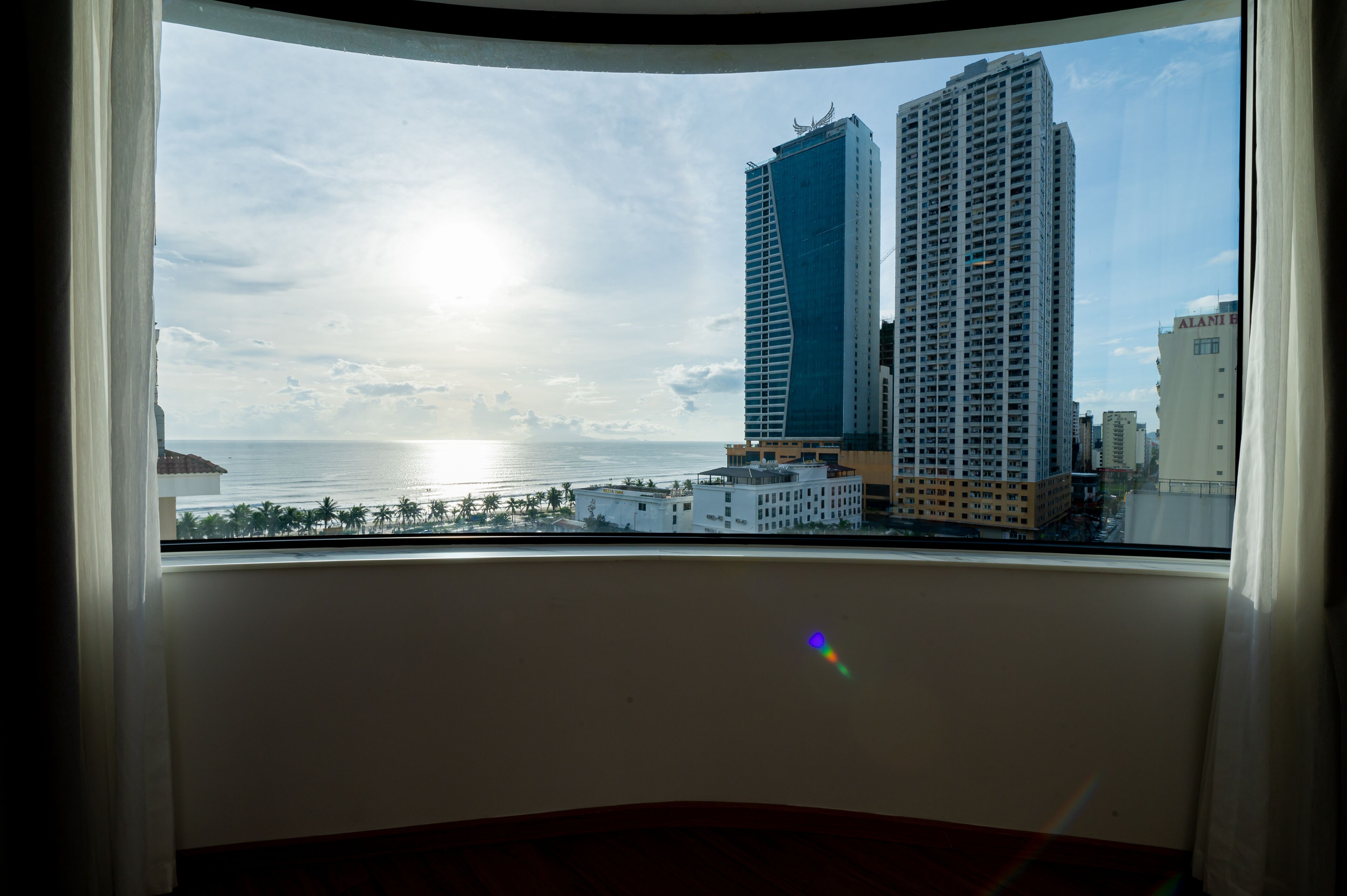 Panoramic Studio Suite, Ocean View | Egyptian cotton sheets, premium bedding, down duvets, pillow-top beds