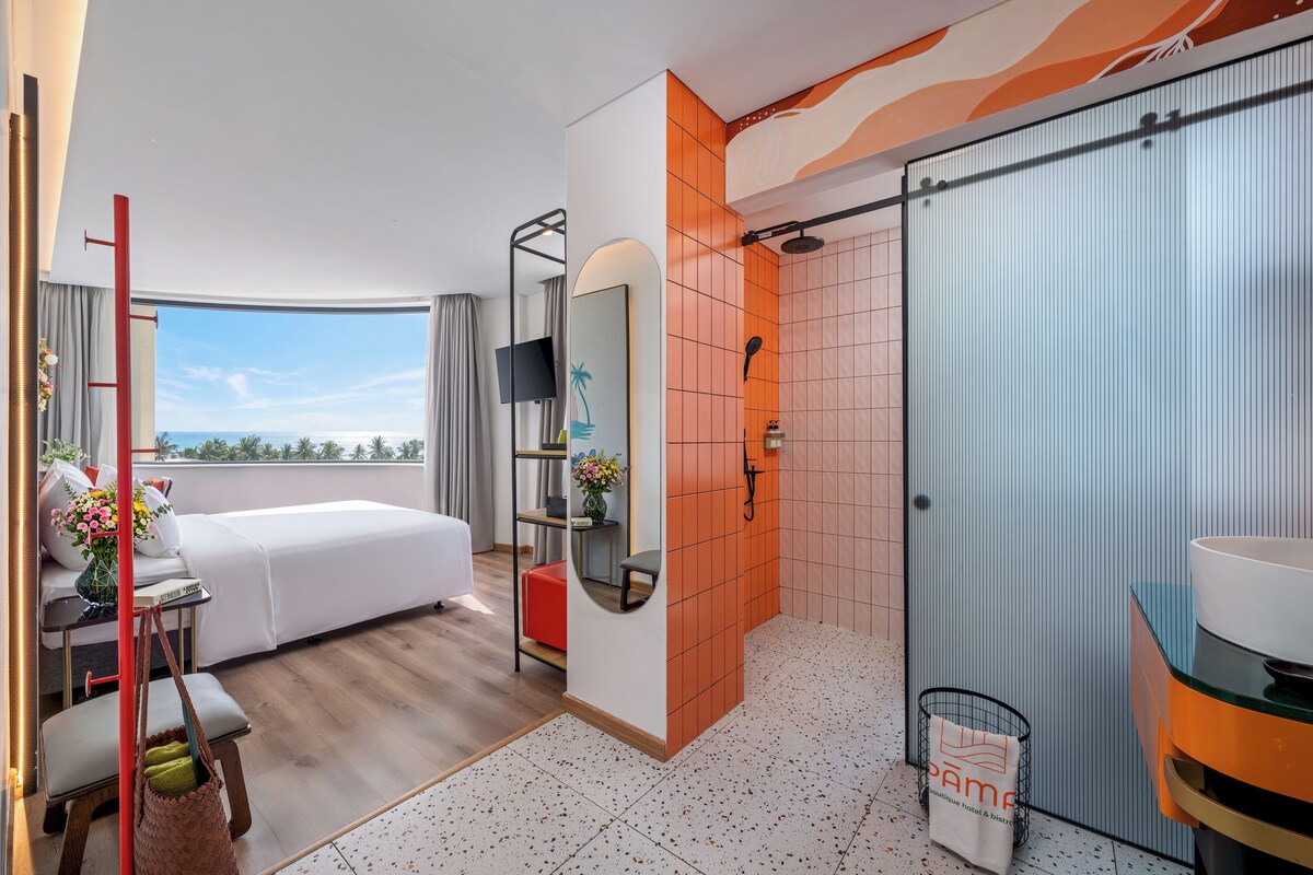Panoramic Double Room, Sea View | Hypo-allergenic bedding, down duvets, in-room safe, desk