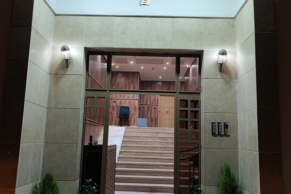 Façana frontal de l'allotjament