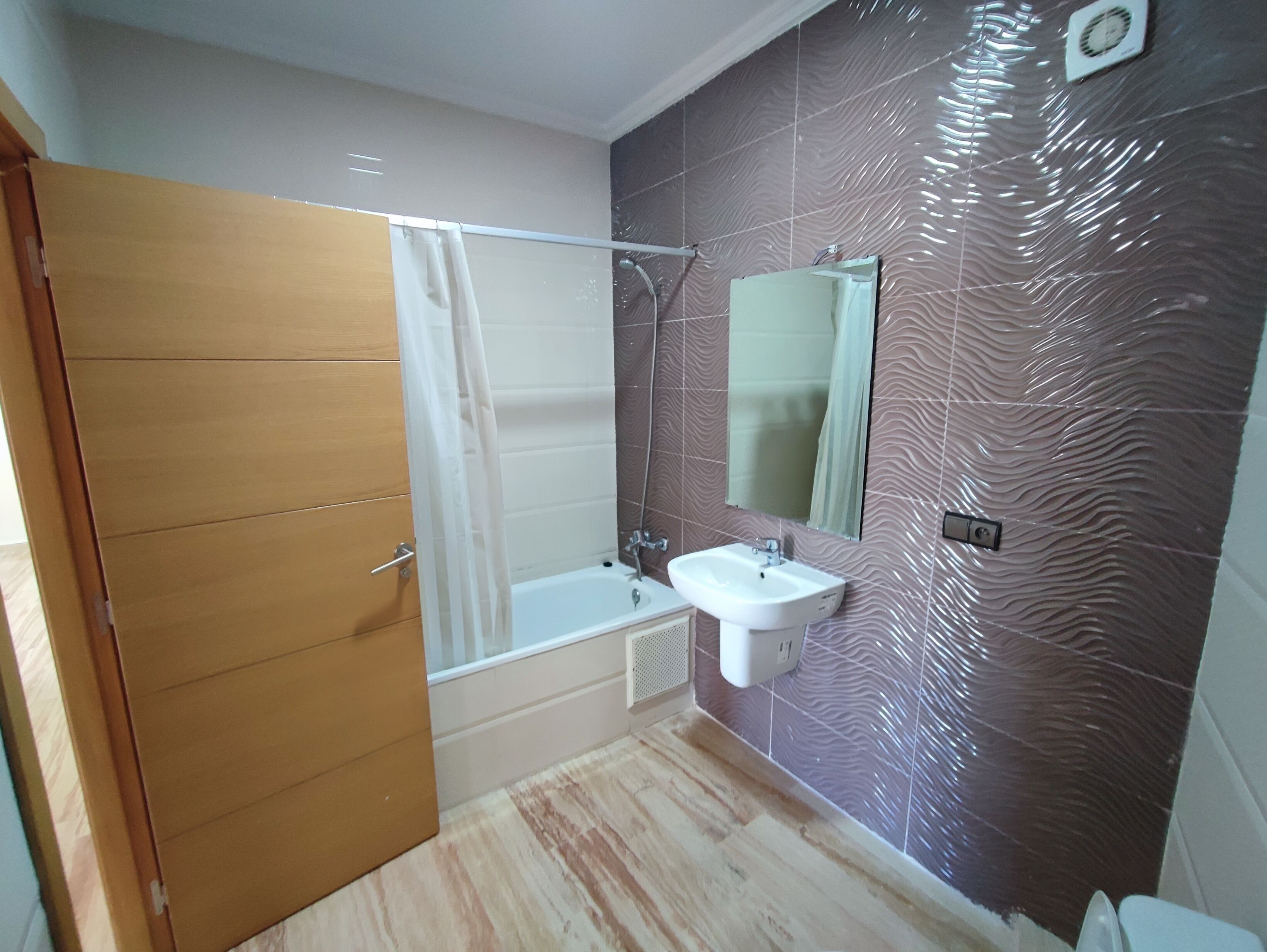 Les Belles Residences E