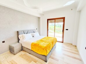 Iron/ironing board, free WiFi - Les Belles Residences E (Tangier)