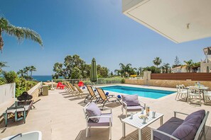 Villa (4 Bedrooms) | Exteriör