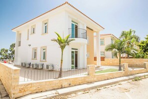 Villa (4 Bedrooms) | Exterior - Villa Mesogeios Me16 (Paralimni)