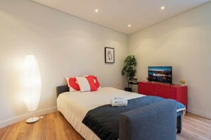 1 soverom, strykejern/-brett, reiseseng for barn og wi-fi