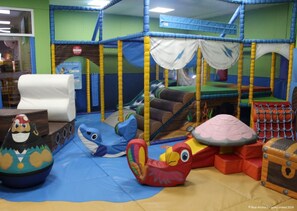 Bar (on property) - The Chase Holiday Park (Skegness)