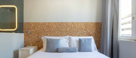 9 chambres, fer et planche à repasser, Wi-Fi gratuit, draps fournis