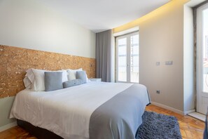9 bedrooms, iron/ironing board, free WiFi, bed sheets