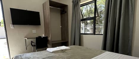 Standard Single Room | Free WiFi