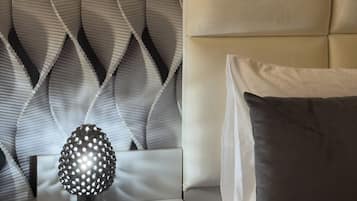 Zimmer (Denny) | Hochwertige Bettwaren, Select-Comfort-Betten, Minibar