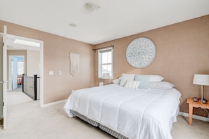 4 bedrooms, desk, iron/ironing board, travel crib