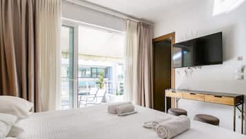 Deluxe Double Room (D1) | 1 bedroom, premium bedding, in-room safe, desk