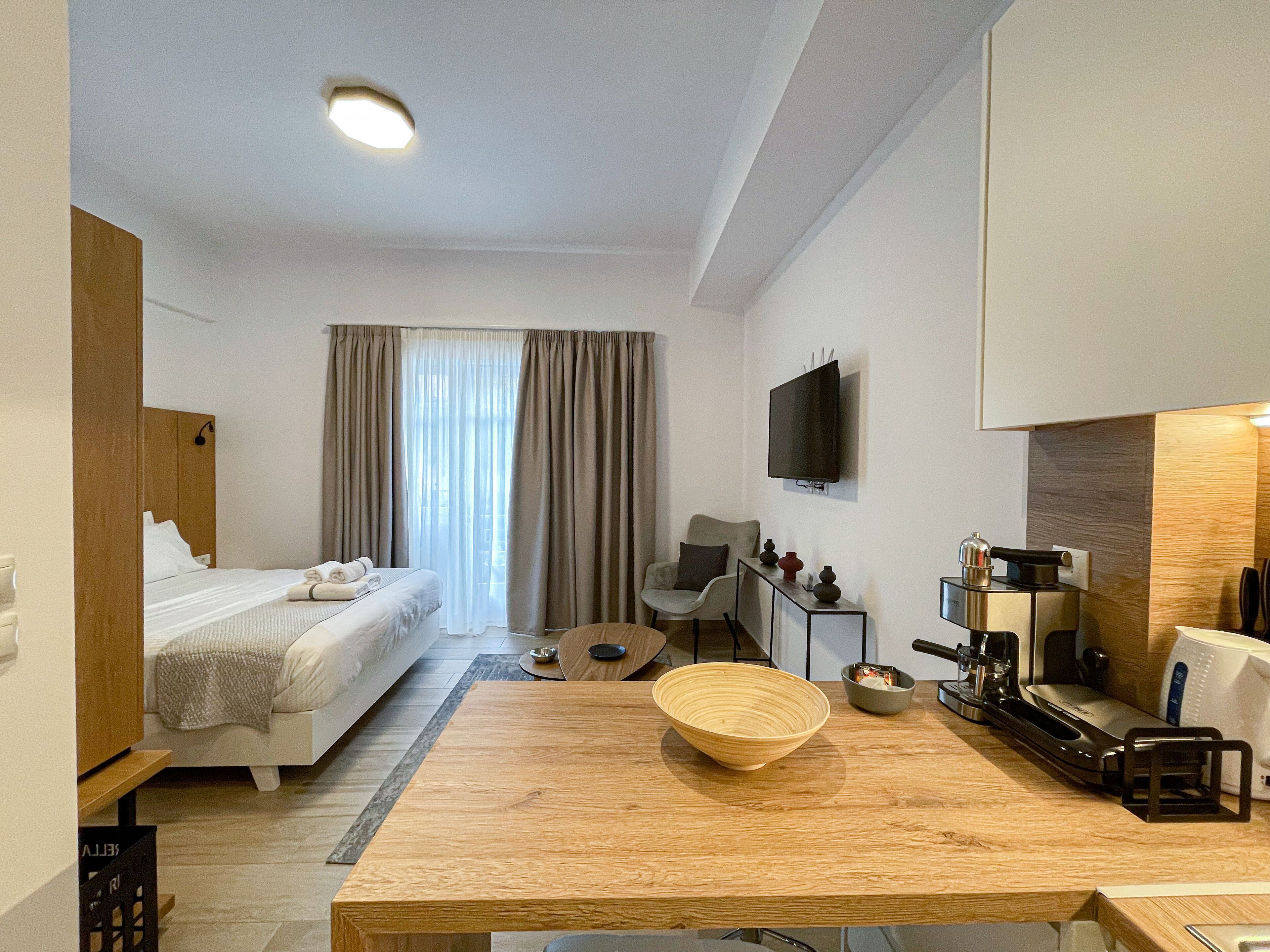 Premium bedding, memory-foam beds, in-room safe, individually decorated