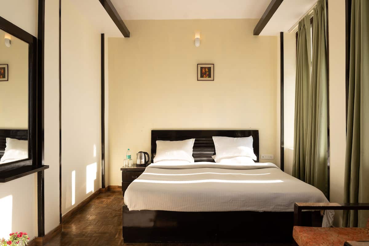 Phòng Deluxe, 1 giường đôi, phòng tắm riêng, quang cảnh thung lũng | 1 phòng ngủ, bộ trải giường bằng vải Frette của Ý