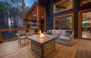 Terrace/patio - Ride to ATV Trails + Dog Run + Game Room + Bunk Bed Nook + Guests Favorite (Broken Bow)
