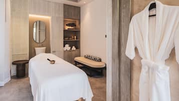 1 Schlafzimmer, hochwertige Bettwaren, Daunenbettdecken, Minibar