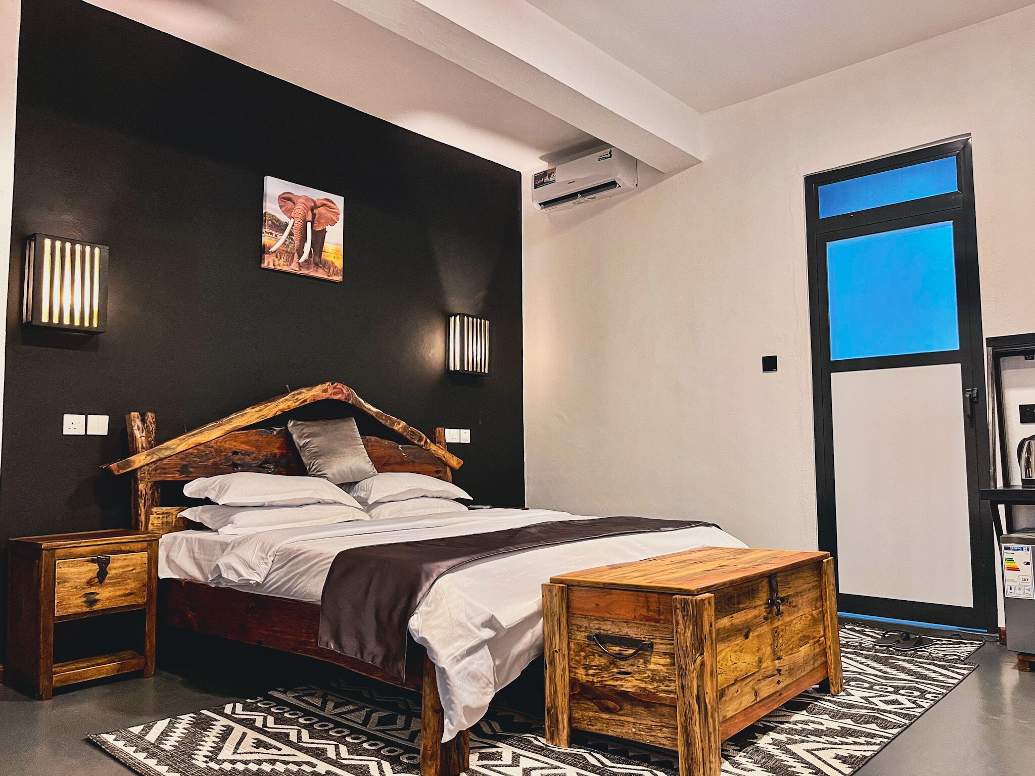 意大利 Frette 床单、高档床上用品、加厚床垫、办公桌