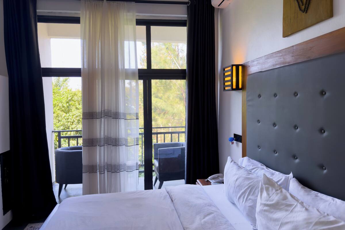 1 多间卧室、意大利 Frette 床单、高档床上用品、加厚床垫