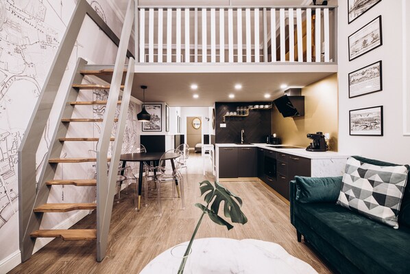 Leilighet | Eget tekjøkken | Minikjøleskap, mikrobølgeovn, kokeplater og oppvaskmaskin