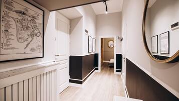 Apartment | 1 bedroom, laptop workspace, soundproofing, iron/ironing board