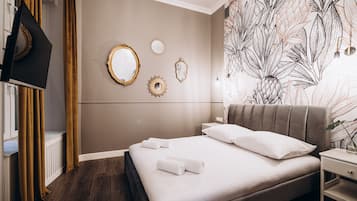 Apartment | 1 bedroom, laptop workspace, soundproofing, iron/ironing board