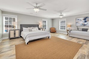 4 間睡房、熨斗/熨衫板、免費 Wi-Fi、床單