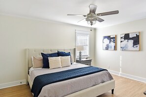 4 bedrooms, iron/ironing board, free WiFi, bed sheets