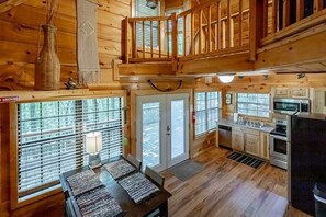 Fridge, microwave, oven, stovetop - 2 Hideaway Cabins | 2 Hot Tubs | Dog Friendly (Trenton)
