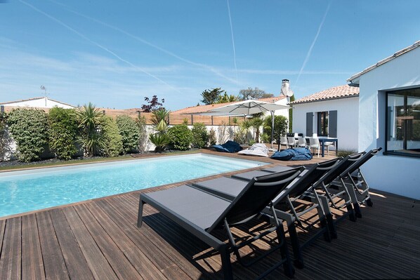 Pool - Comfortable villa for 12 with a pool (La Flotte)
