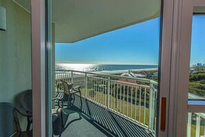 Interior - Oceanfront Resort w Water Park/Amazing Ocean Views! (Myrtle Beach)