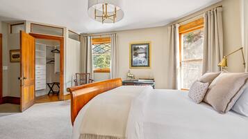 Luxury Room, 1 Queen Bed